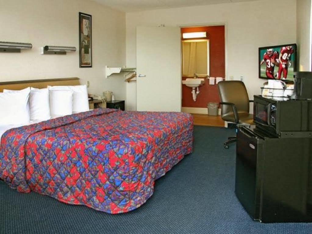 Red Roof Inn Mt Laurel Mount Laurel Εξωτερικό φωτογραφία
